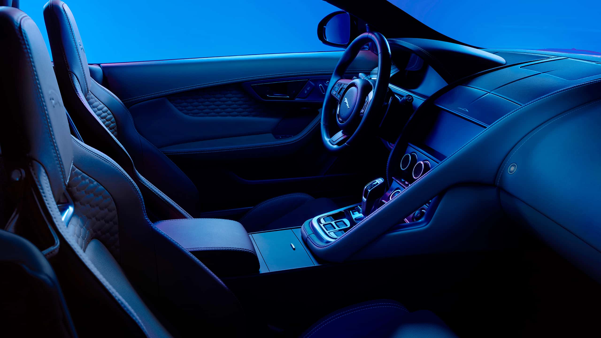 Jaguar F-Type interior and dash board