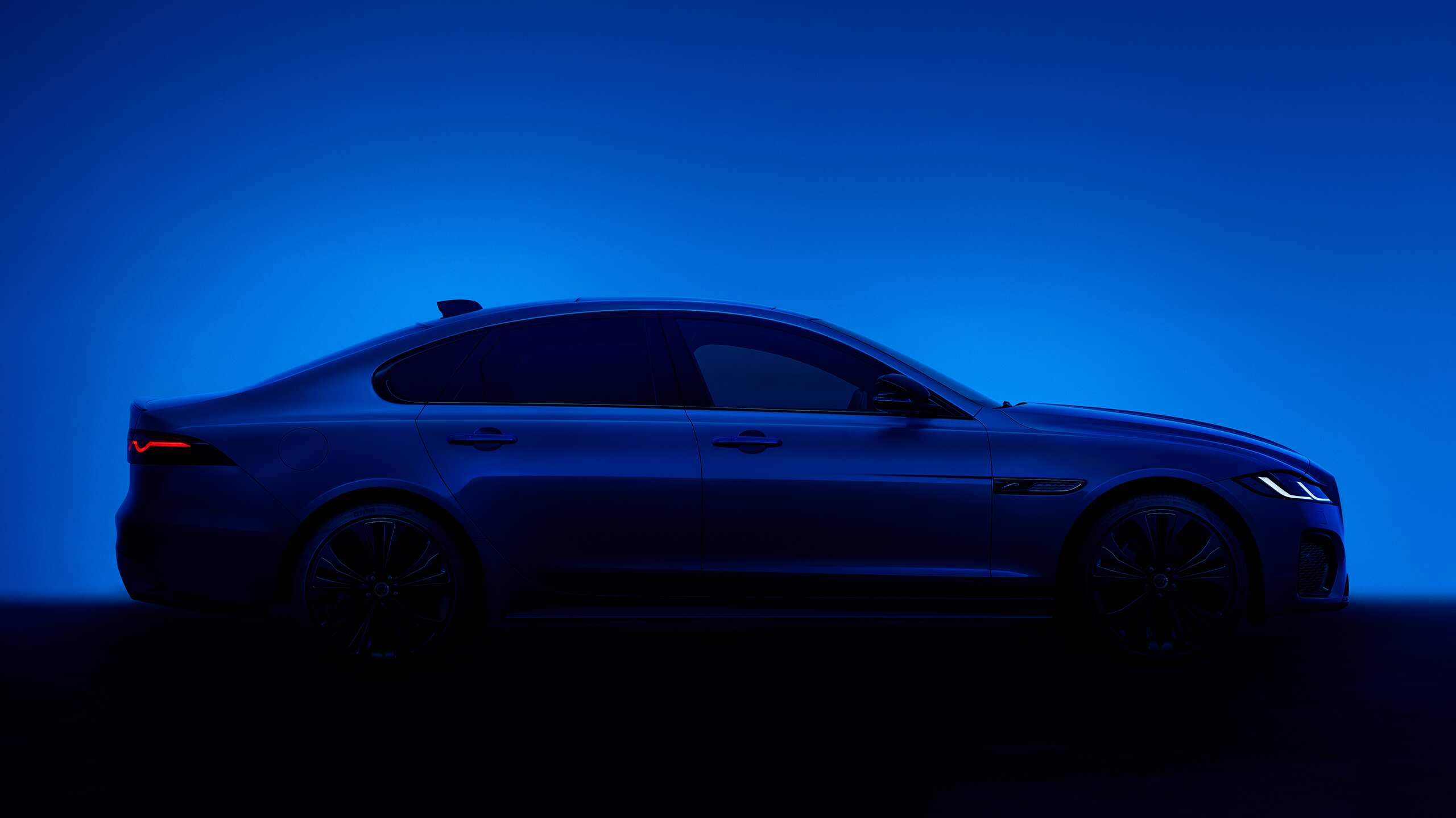 Jaguar XF | Gallery Exterior | Jaguar
